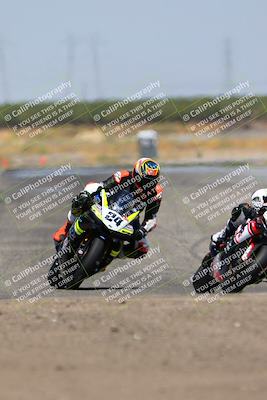 media/Aug-13-2023-CRA (Sun) [[1cfc37a6fb]]/Race 10 1000 Superbike/Race/